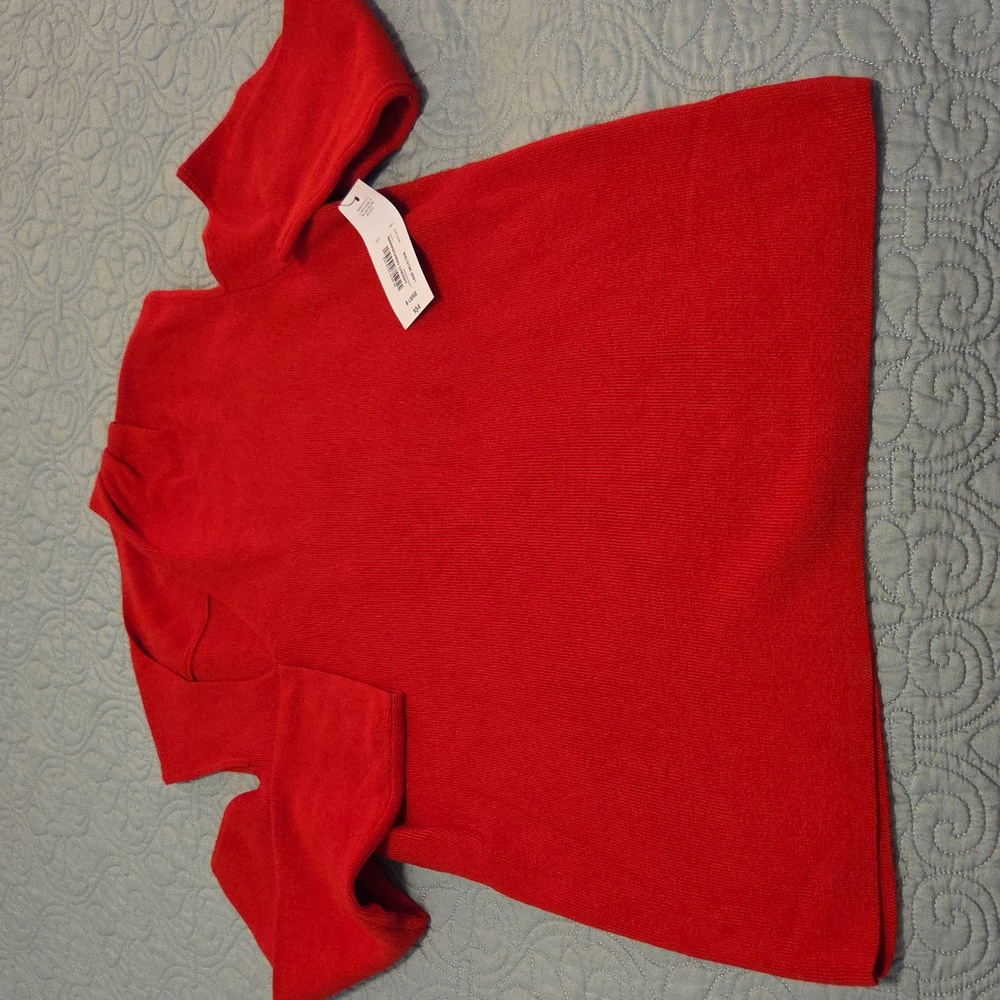 **FINAL SALE**NWT BOLD ELEMENTS RED COLD SHOULDER SWEATER. **DONATE 04/19**